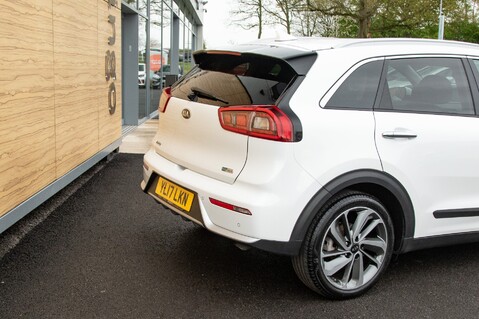 Kia Niro FIRST EDITION 9