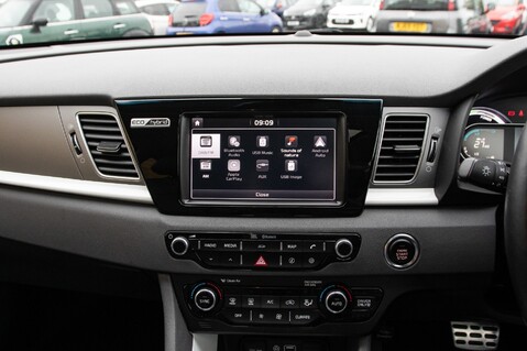 Kia Niro FIRST EDITION 25