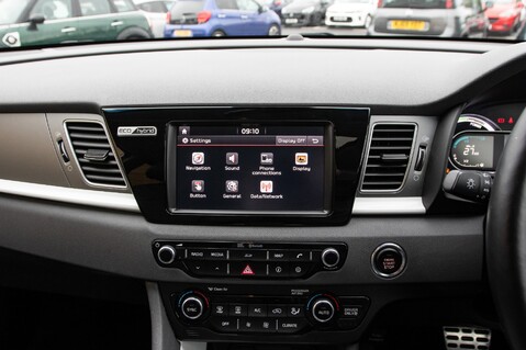 Kia Niro FIRST EDITION 28