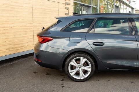 SEAT Leon ETSI FR DSG MHEV 8