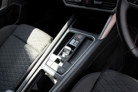 SEAT Leon ETSI FR DSG MHEV 33