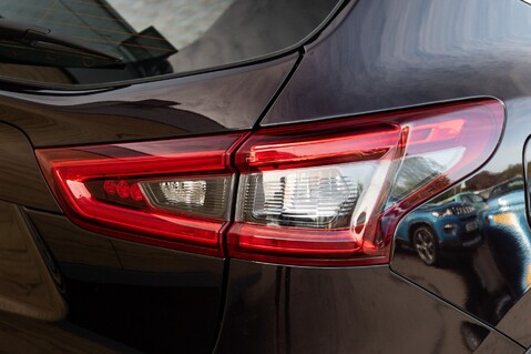 Nissan Qashqai DIG-T ACENTA PREMIUM DCT 10
