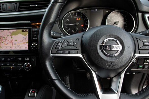 Nissan Qashqai DIG-T ACENTA PREMIUM DCT 19