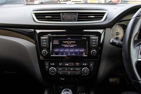Nissan Qashqai DIG-T ACENTA PREMIUM DCT 25