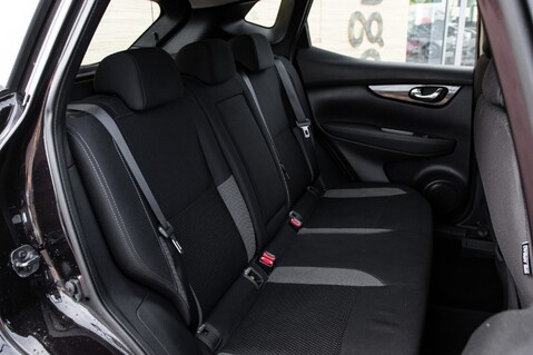 Nissan Qashqai DIG-T ACENTA PREMIUM DCT 33