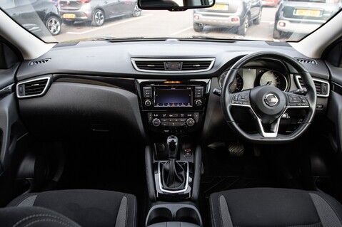 Nissan Qashqai DIG-T ACENTA PREMIUM DCT 4