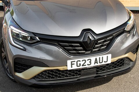 Renault Captur E-TECH ENGINEERED 11
