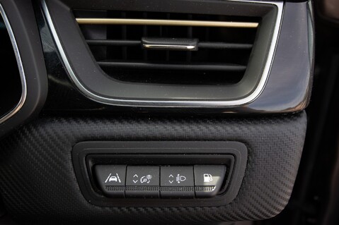 Renault Captur E-TECH ENGINEERED 16
