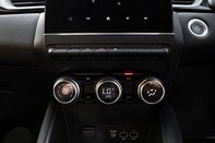 Renault Captur E-TECH ENGINEERED 36