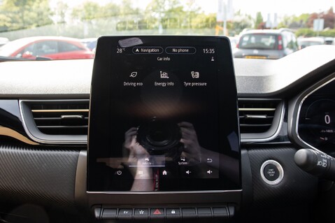 Renault Captur E-TECH ENGINEERED 29