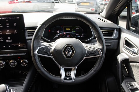 Renault Captur E-TECH ENGINEERED 21