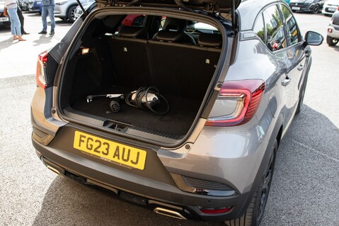 Renault Captur E-TECH ENGINEERED 38