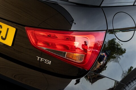 Audi A1 SPORTBACK TFSI SE 10