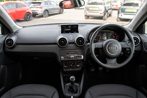 Audi A1 SPORTBACK TFSI SE 4