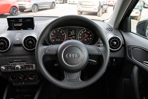 Audi A1 SPORTBACK TFSI SE 21