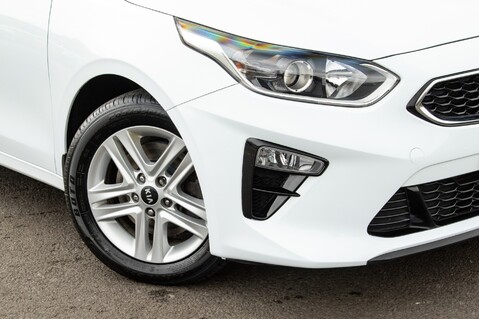 Kia Ceed CRDI 3 ISG 2