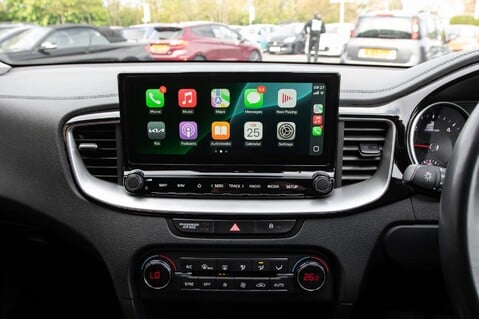Kia Ceed CRDI 3 ISG 30
