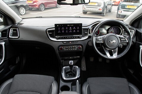 Kia Ceed CRDI 3 ISG 4