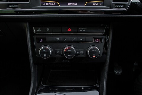 SEAT Leon TSI FR TECHNOLOGY 33