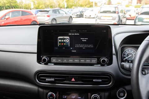 Hyundai KONA GDI PREMIUM 27