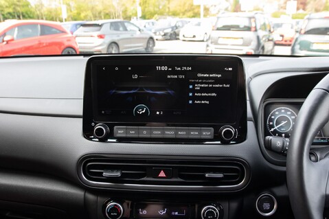 Hyundai KONA GDI PREMIUM 28