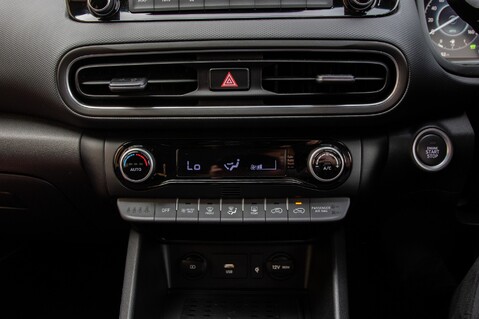 Hyundai KONA GDI PREMIUM 34