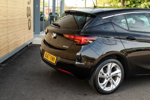 Vauxhall Astra DESIGN ECOTEC S/S 9