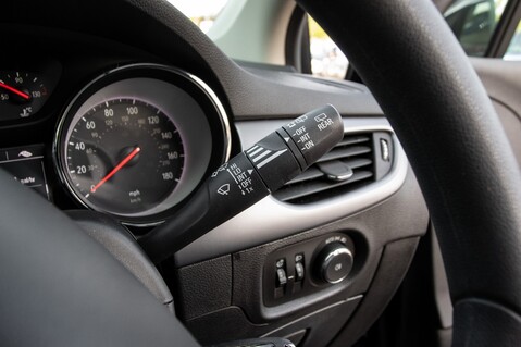 Vauxhall Astra DESIGN ECOTEC S/S 18