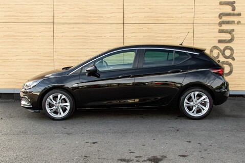 Vauxhall Astra DESIGN ECOTEC S/S 13