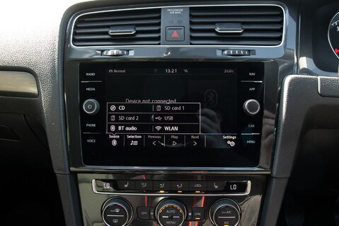 Volkswagen Golf MATCH EDITION TSI EVO 28