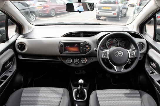 Toyota Yaris VVT-I ICON
