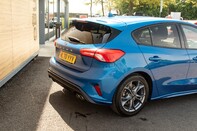Ford Focus ST-LINE TDCI 9