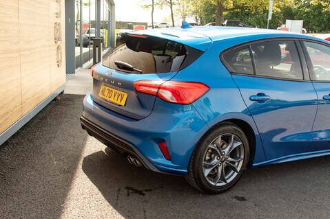 Ford Focus ST-LINE TDCI 9