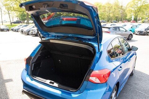 Ford Focus ST-LINE TDCI 32