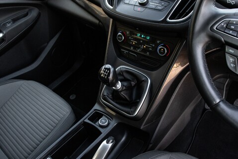 Ford C-Max TITANIUM 29