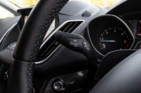 Ford C-Max TITANIUM 17