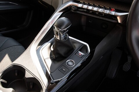 Peugeot 3008 BLUEHDI S/S ALLURE PREMIUM 31
