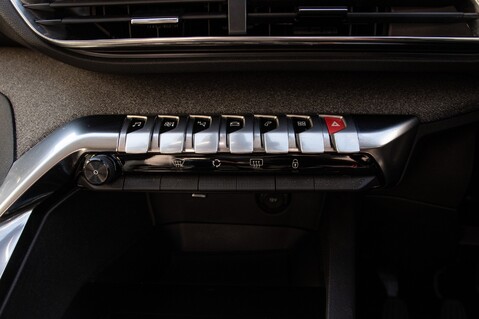 Peugeot 3008 BLUEHDI S/S ALLURE PREMIUM 21