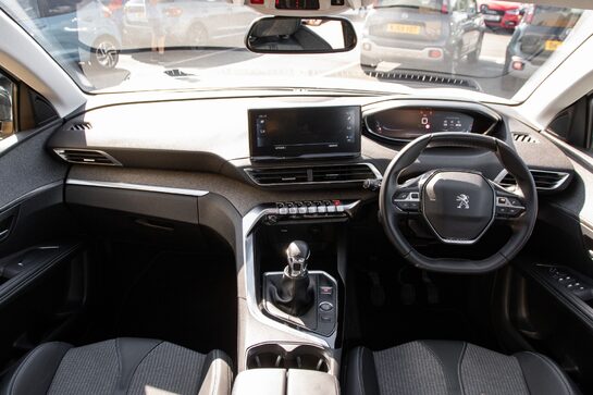 Peugeot 3008 BLUEHDI S/S ALLURE PREMIUM