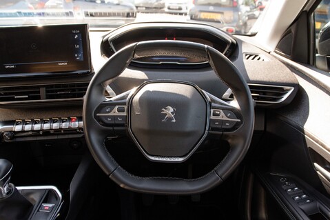Peugeot 3008 BLUEHDI S/S ALLURE PREMIUM 20
