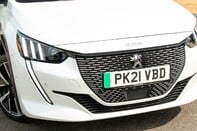Peugeot 208 GT PREMIUM 11
