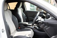 Peugeot 208 GT PREMIUM 31