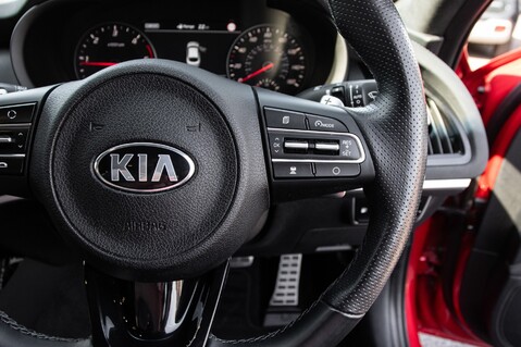 Kia Stinger GT-LINE ISG 20