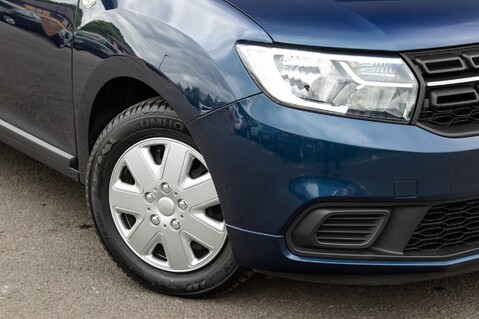 Dacia Logan ESSENTIAL TCE 2