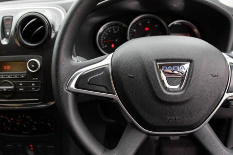 Dacia Logan ESSENTIAL TCE 19