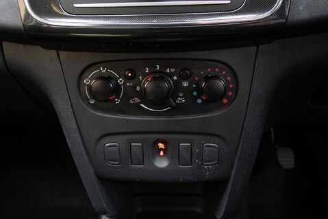 Dacia Logan ESSENTIAL TCE 28
