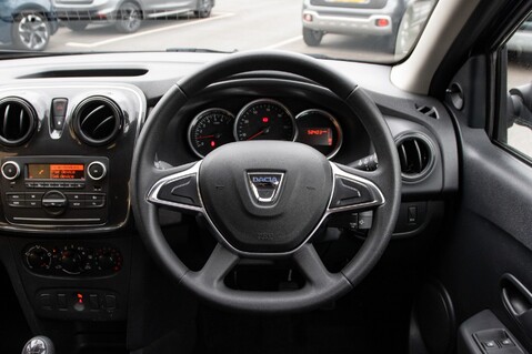 Dacia Logan ESSENTIAL TCE 21