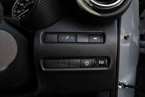 Nissan Juke DIG-T N-CONNECTA 16