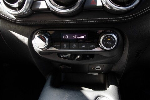 Nissan Juke DIG-T N-CONNECTA 32