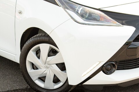 Toyota Aygo VVT-I X-PLAY X-SHIFT 2